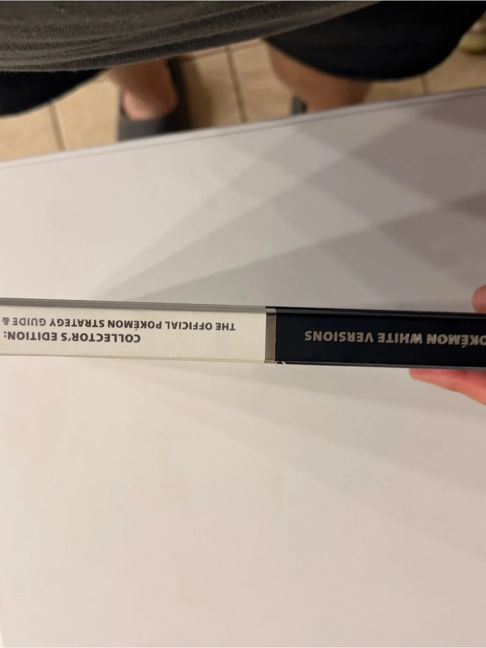 Pokemon Black  & White Collector’s Edition Strategy Guide Unova Pokédex